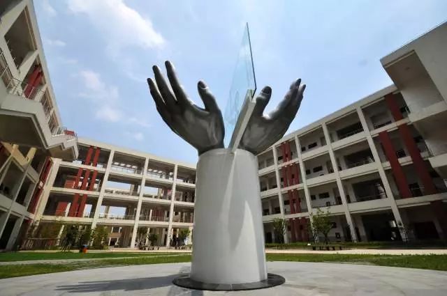高校震撼美景,华东理工大学有什么好看的