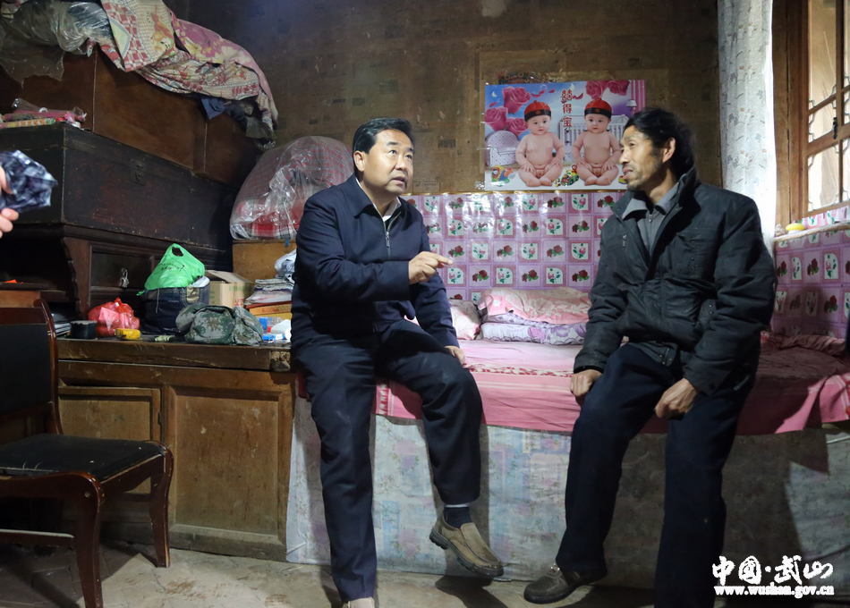 武山索鸿宾,武山县新闻索鸿宾