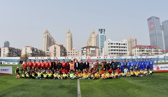 足球比赛花絮,足球联赛熠熠的光