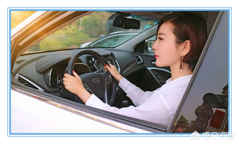 2012年现代经典胜达2.4四驱优缺点,2013款现代胜达2.0t顶配四驱版