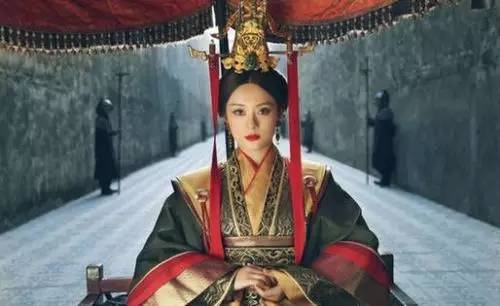 孙俪给赵薇伴舞照片,孙俪给赵薇跳舞视频