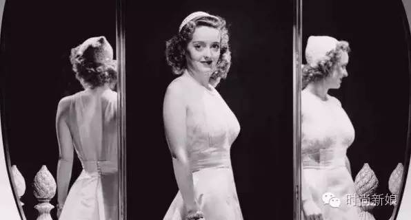 回顾一下20多年前穿婚纱的造型,婚纱电影中最经典的6款婚纱