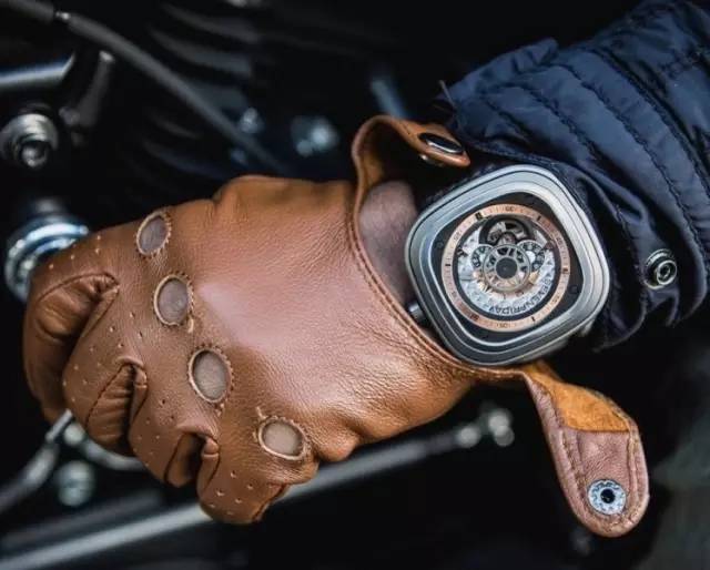 适合年轻人戴的表平价,什么牌子的假表最值得买