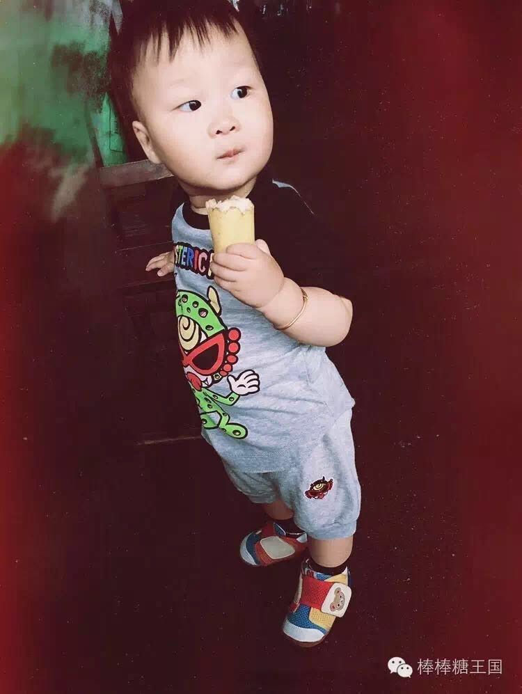 给宝宝买了双mikihouse鞋子,mikihouse鞋适合多大的宝宝穿