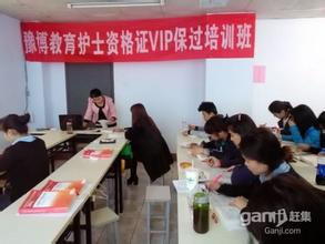 相当护士，你要有九条命！