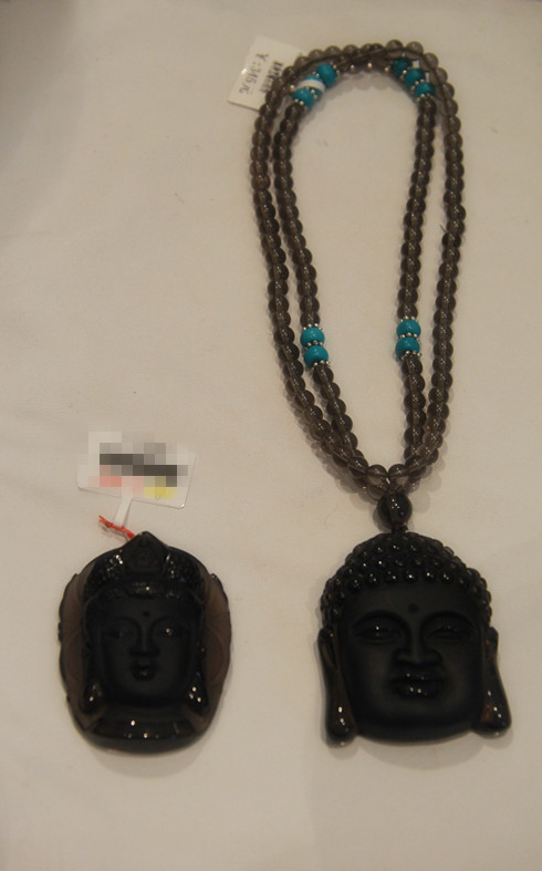 中国佛牌黑曜石,雕工细致的阿弥陀佛黑曜石