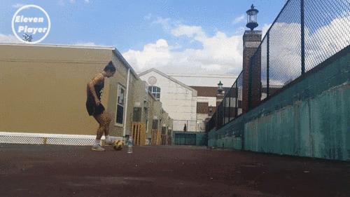 足球训练一脚出球能力,足球训练一打一