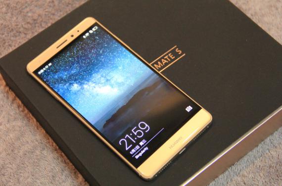 目前最值得考虑的4部手机 (现在最不值得入手的四部手机)