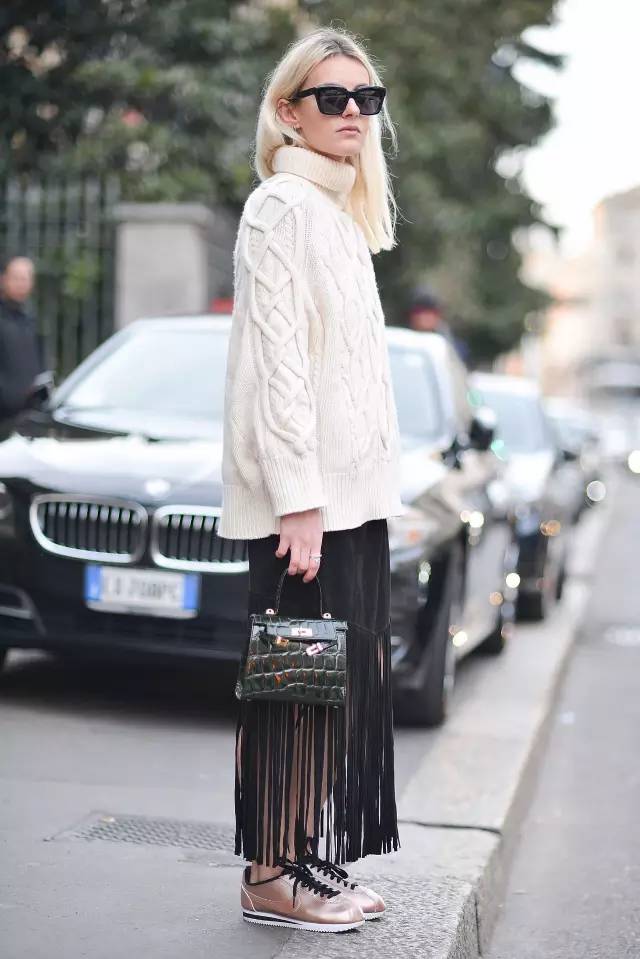 这几款包包让你一包背进时尚圈,fashiontrends有什么包包