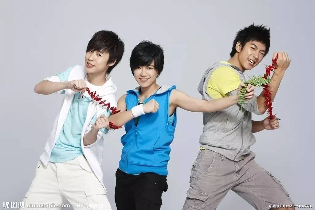 《太子妃》挂了，绿王上线，n年前上康熙时，他和小s。。。。