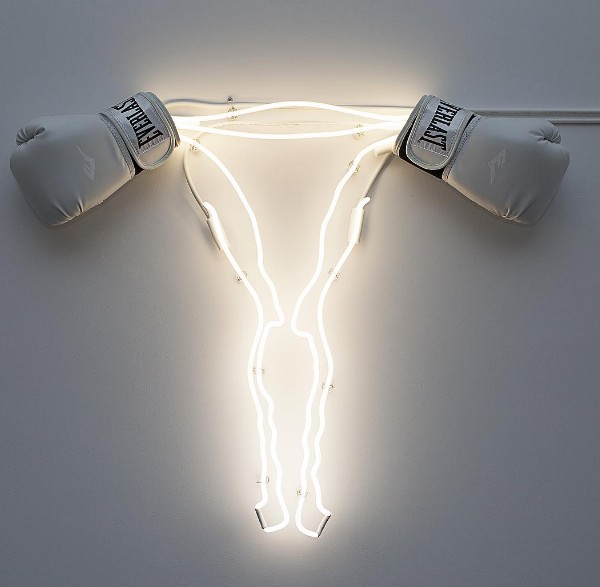 女生PO出*裤内**照比干净要挑战对方，结果被网友批无知！