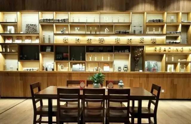 成都旗舰店为什么那么多,要逛就逛最大的zara