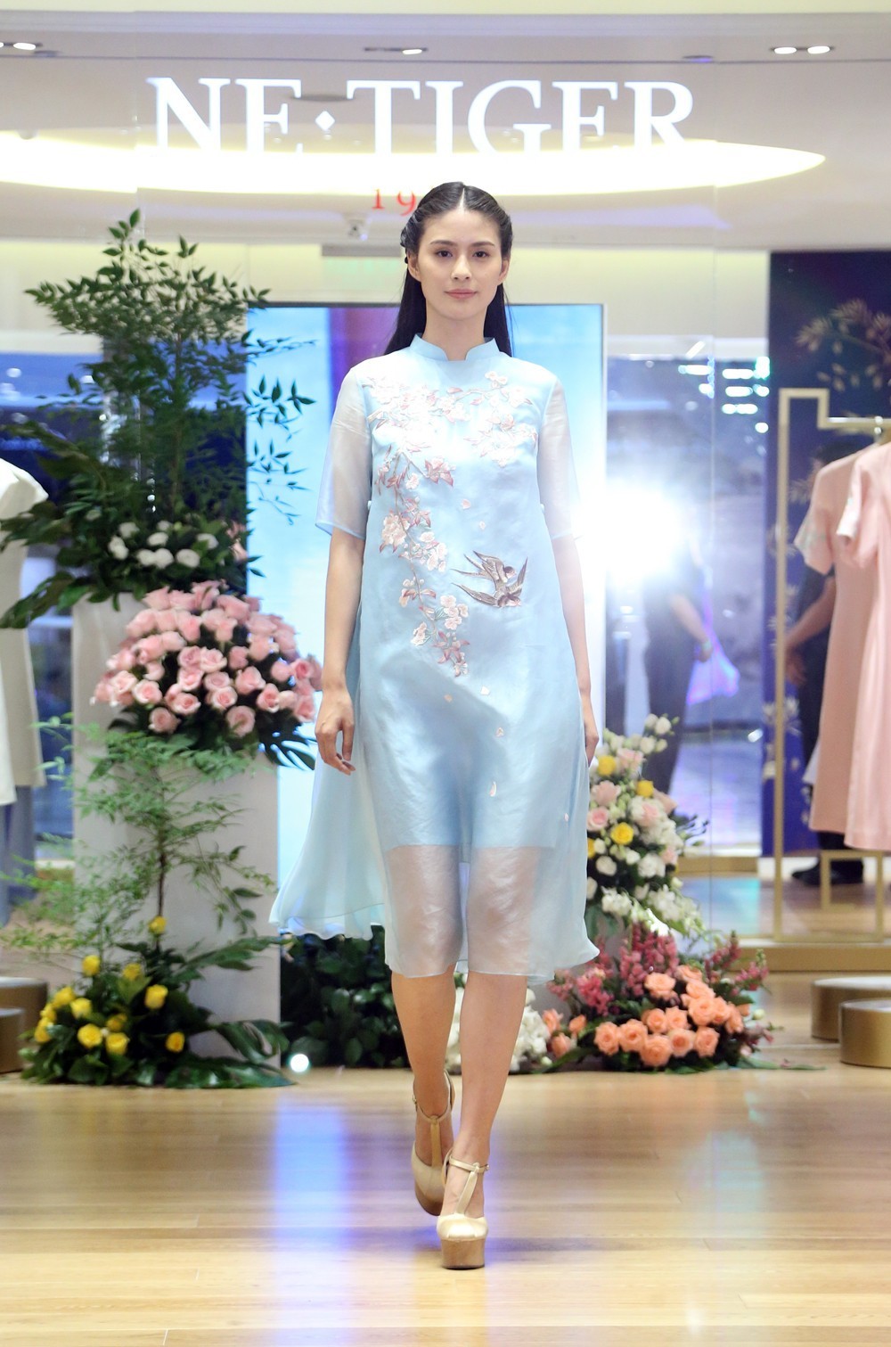 尚品|美衣、美食、美酒、美人,去NE·TIGER高级成衣店享受“四美”!