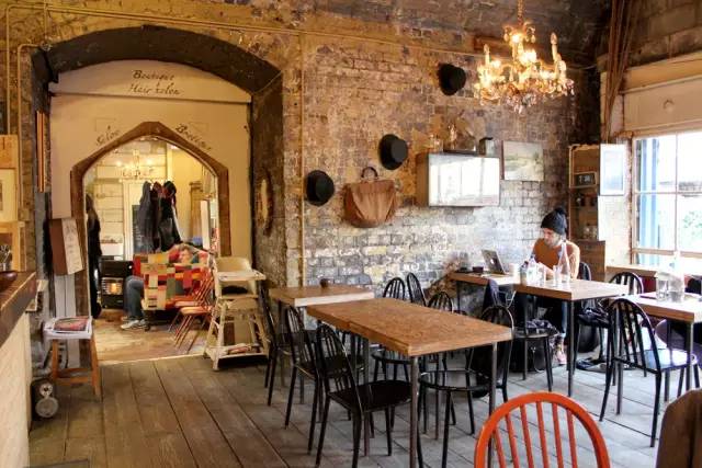 英镑贬值得好快,英镑贬值我们该如何应对