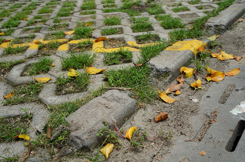 天上掉轮胎,倍耐力新p1轮胎测评视频