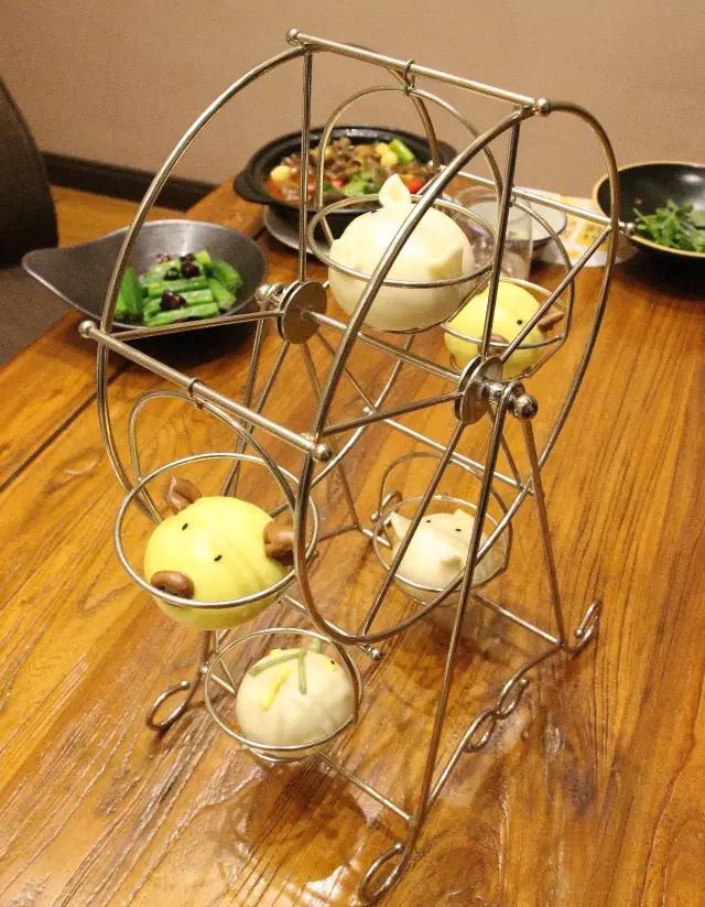 北京有家魔力餐厅，号称京城的“米饭收割机”，一到饭点就排队！