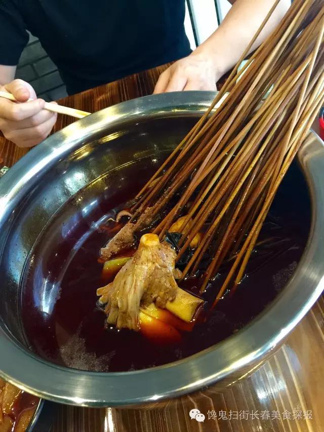 我发现了一家贼盖贼盖的串串他家的冒菜堪称神品！