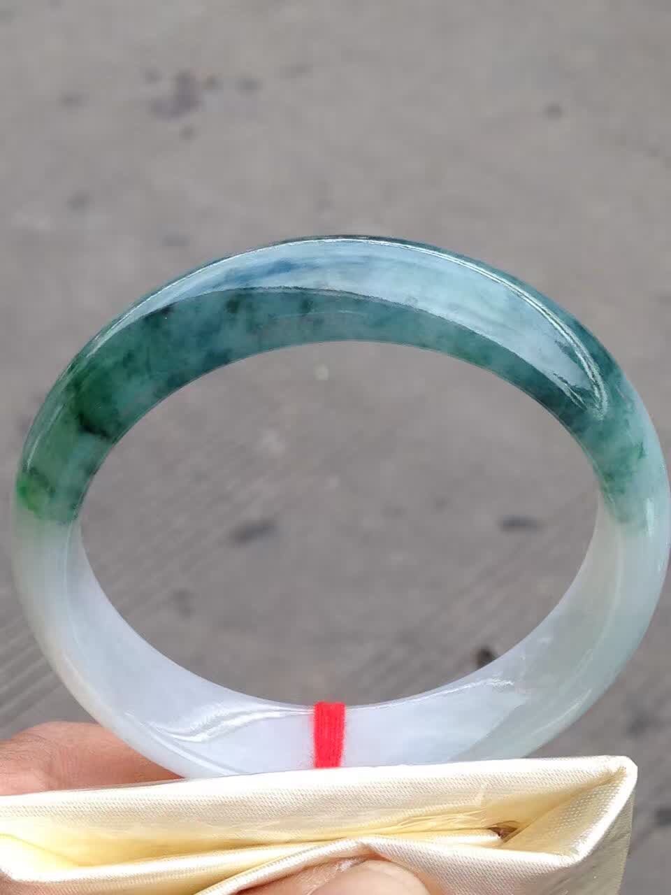 翡翠货源小程序,做翡翠微商要怎么扩大人脉