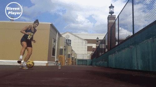 足球训练一脚出球能力,足球训练一打一