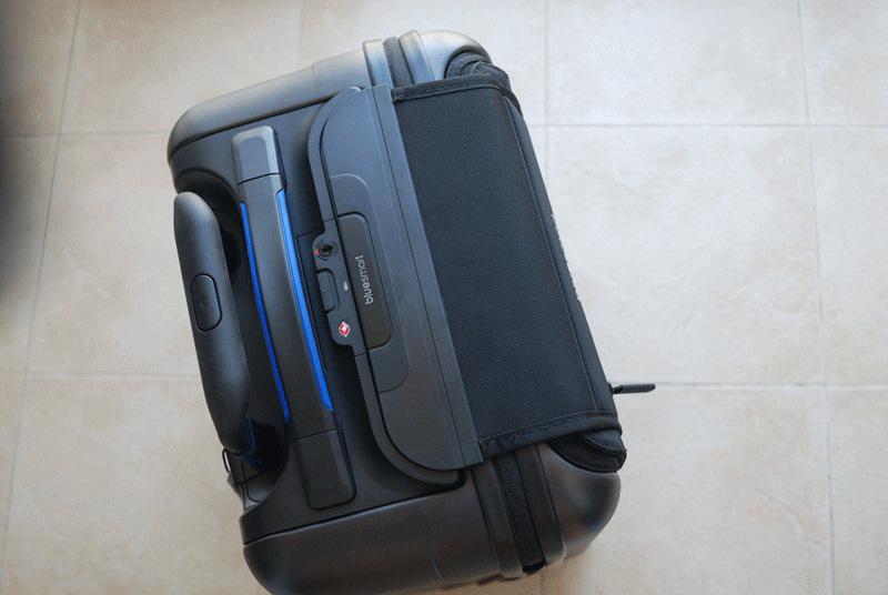 最适合自动行走的旅行箱,自动打开旅行箱