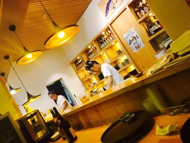 老板跑日本8年，只为带回太原最正的日料！花钱日下不如花钱月下