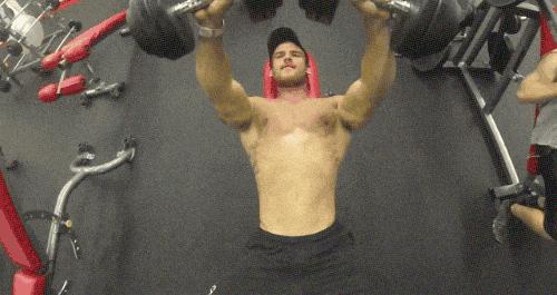 女生健身房锻炼胸部有用吗,女性去健身房练胸都练什么器械