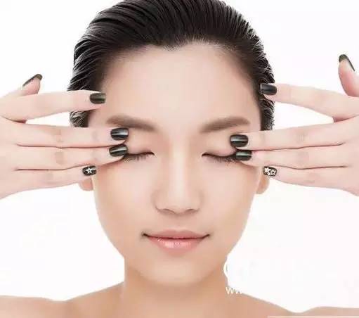 渣男约会让美女买单,渣男约会故意让女人买单