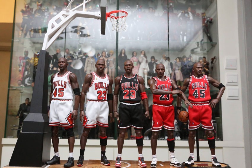 别瞧不起老爷们儿买手办，这些成年人的玩具你不一定能玩得起