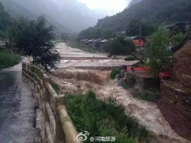 新乡暴雨受灾视频,新乡特大暴雨抢险动态视频