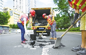 海口维修井盖的过程,海口井盖最新消息