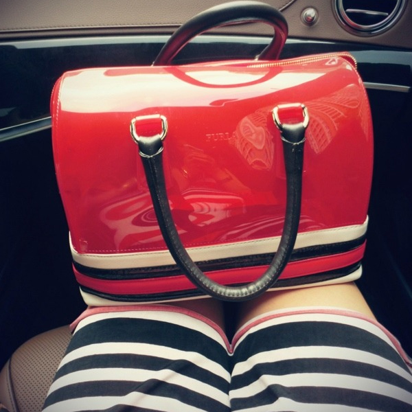 能装又潮流的妈咪包,好看又大又可以背的妈咪包