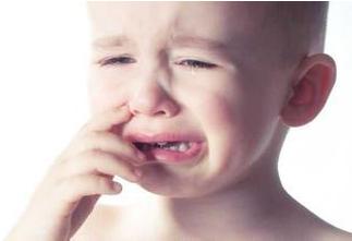 五岁孩子喝可乐牙齿烂掉怎么办 (七岁男孩牙齿烂掉了很多怎么办)