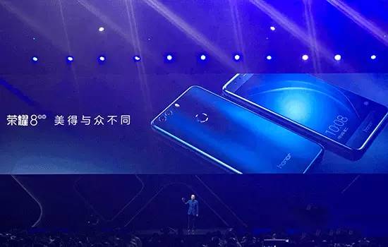 荣耀8跟小米5哪个好,荣耀8x双摄像头怎么调