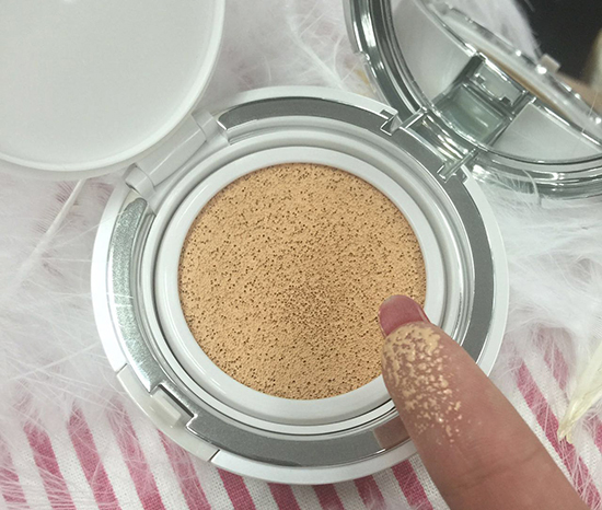 雪花秀臻白气垫粉底液色号测评,韩妆雪花秀