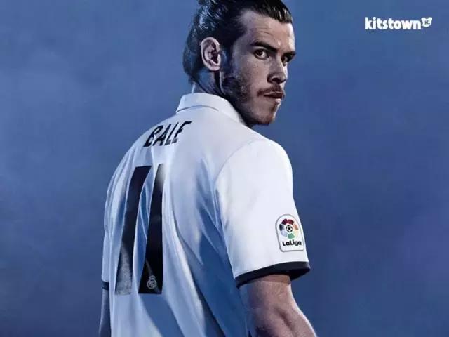 皇马球员与巴萨球员换球衣,西甲皇马不敌巴萨客场球衣