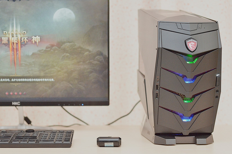 看,有光!异形般的电脑如是说