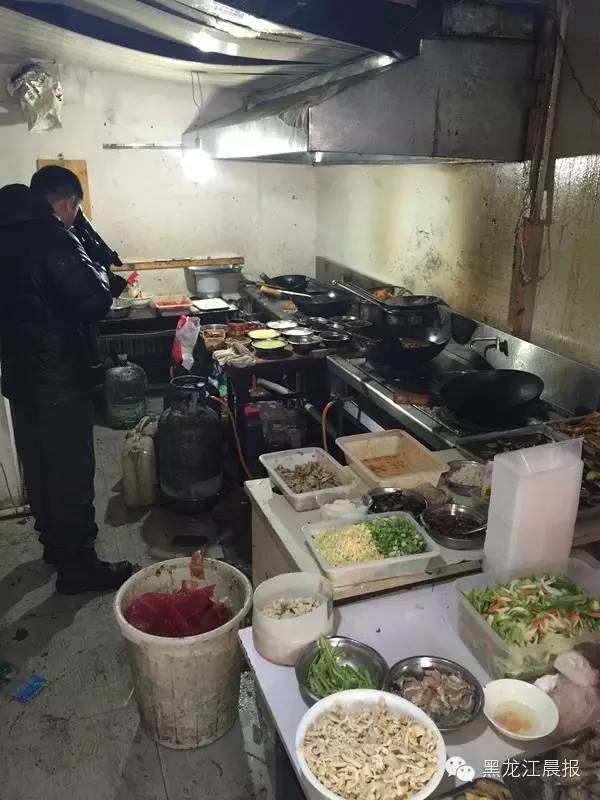 饿了么？看完厨房就不饿了！一些无照“黑店”加盟“饿了么”