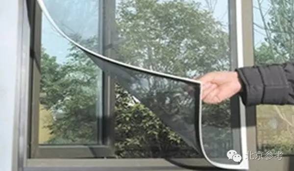 话题专骗“不知道”：“防火纱窗”没吹的那样神！不信你看