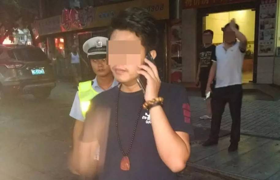 东莞一男子凌晨开车路过珠海被交警抓了！昨晚球赛结束发生这么多奇葩事!