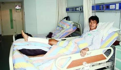 登巴巴凌空斩曼联,登巴巴打杰拉德