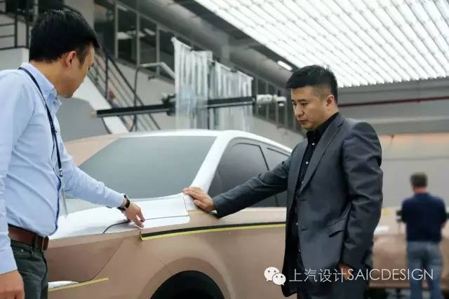 荣威2016rx5互联网自动版,荣威全新rx5模型