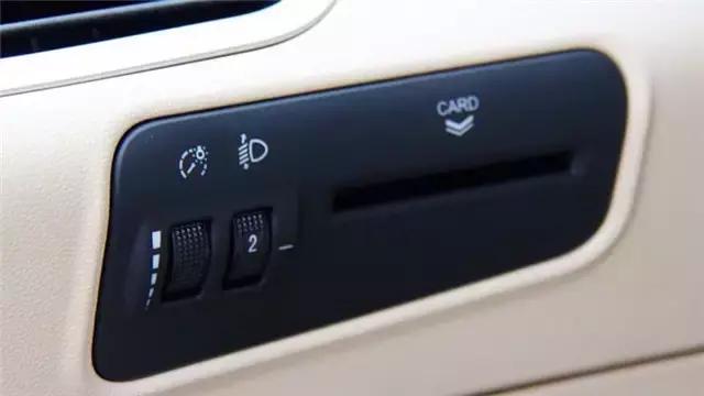 二手艾瑞泽7买1.6l好还是1.5t好,艾瑞泽7e混动二手车缺点