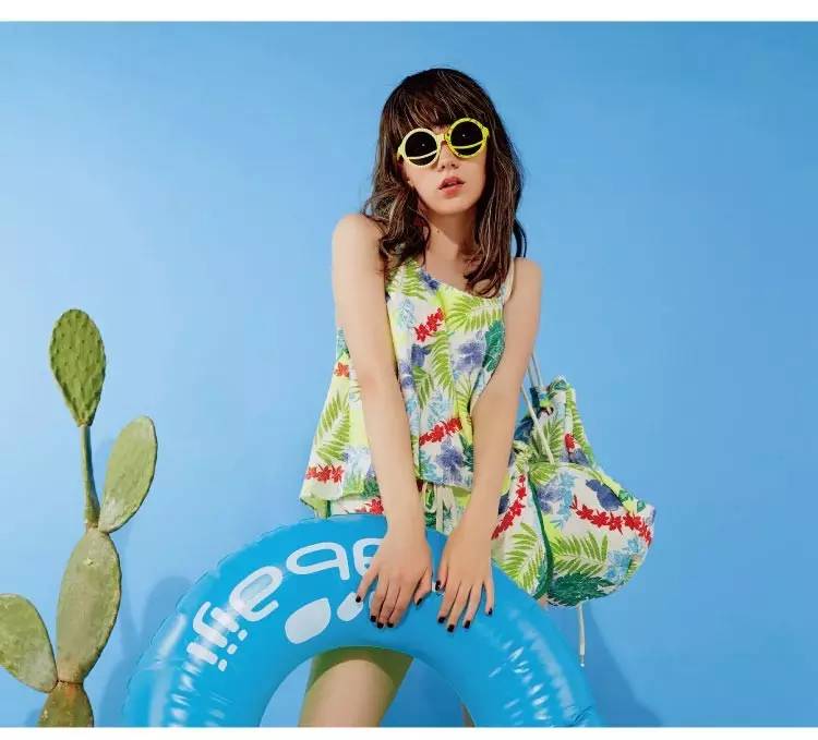 今年夏天的目标是做个帅气的踏浪少女！