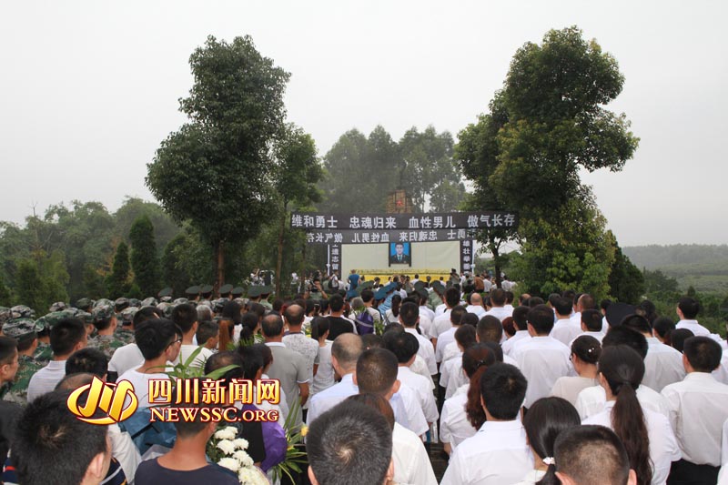 维和烈士李磊全程视频,维和军人李磊牺牲