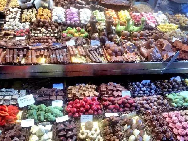 西班牙巴塞罗那自由行热门攻略,西班牙怎么玩