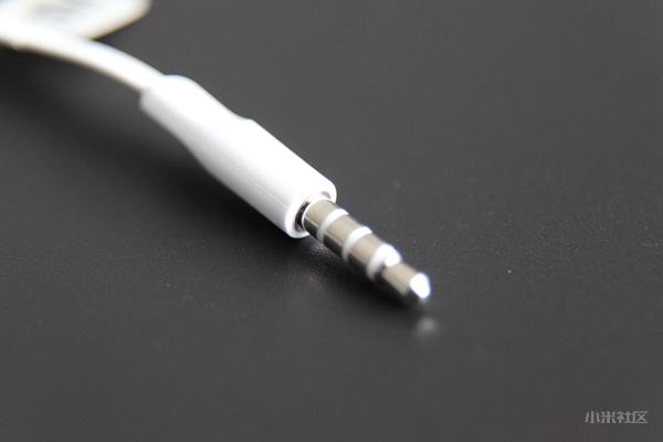 现在最值得入手的小米耳机,小米活塞耳机基础版和青春版