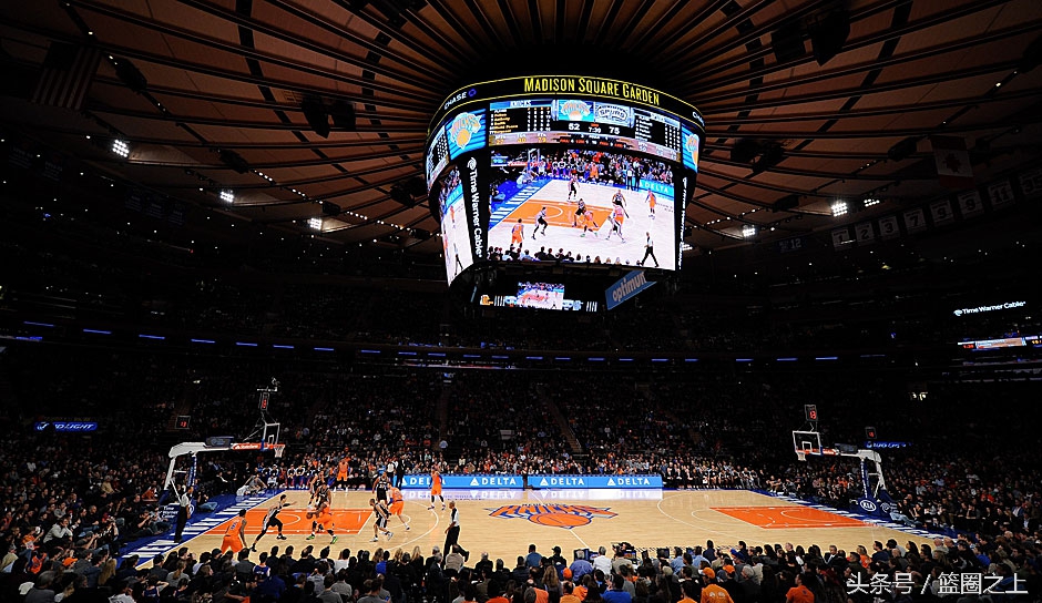 尼克斯已退役球衣,尼克斯退了两件15号球衣