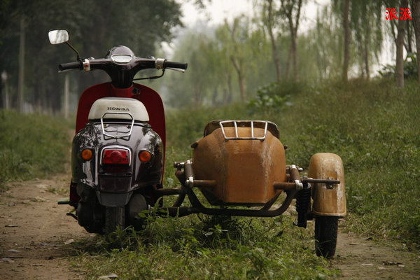 踏板自己能改挎斗吗,踏板能改越野轮吗