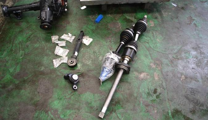 驭胜两驱和四驱哪个好,驭胜两驱改四驱还是加锁好