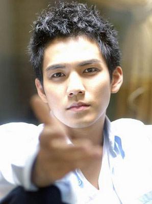 怎么办我好像真的爱上钟汉良了！